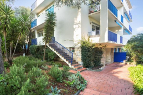Breathtaking 2br with terrace close to beaches